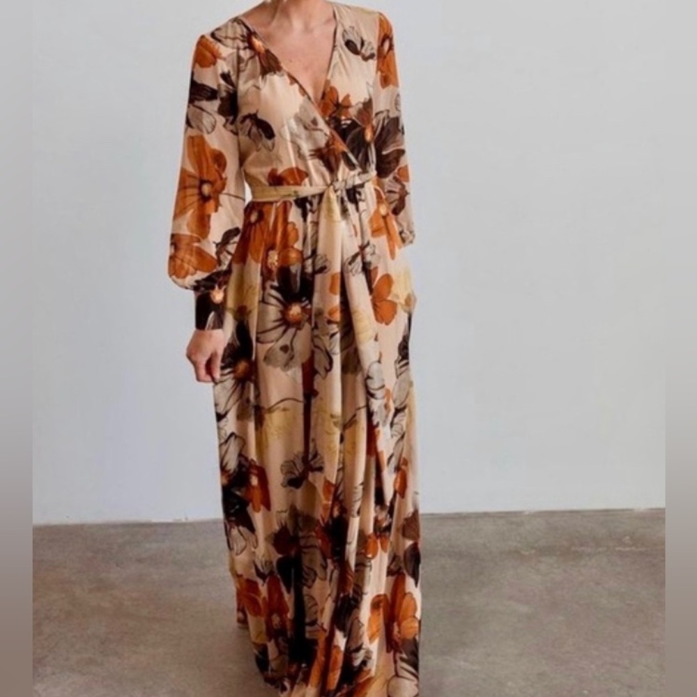 NWT Baltic Born Long Sleeve Full Length Chiffon Gown